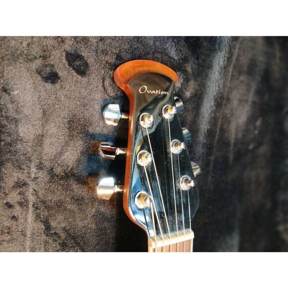 Ovation Celebrity shadow body Accustic/Electric Guitar. - Picture 5 of 11